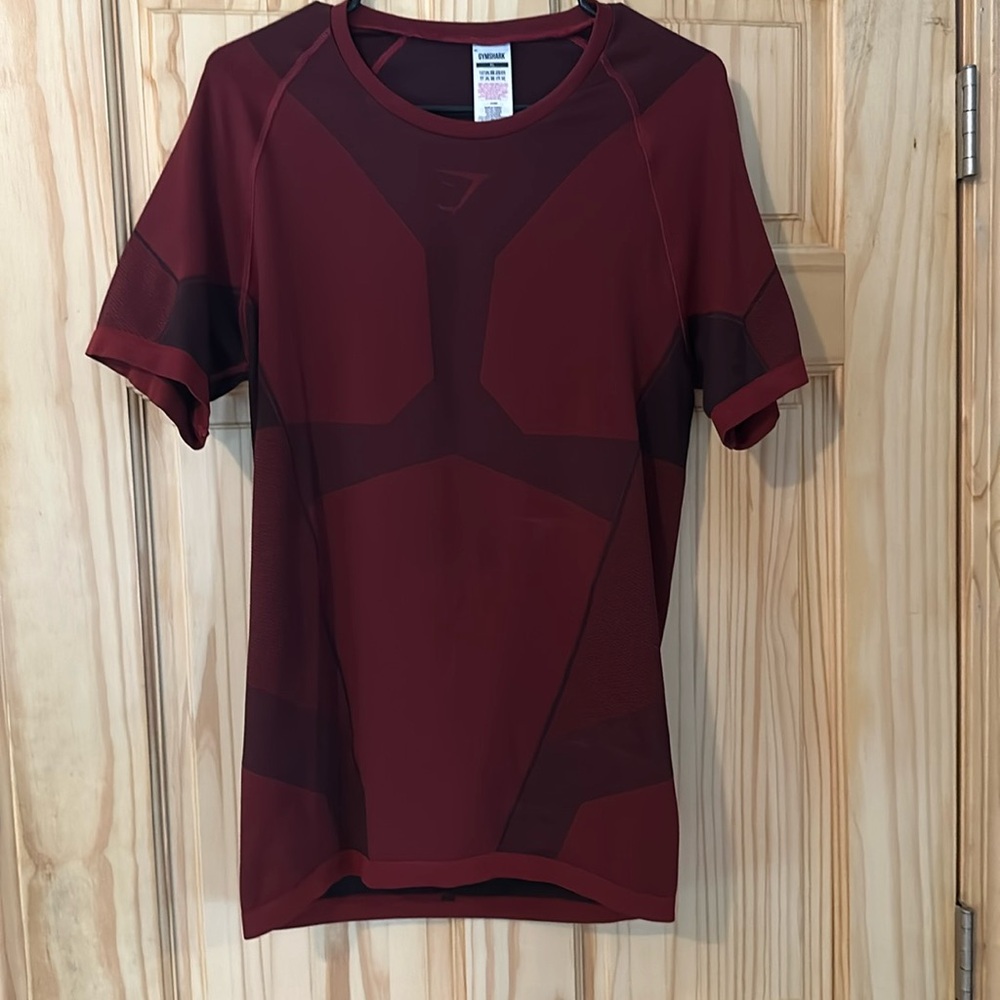 NWOT Men’s XL Gymshark shirt